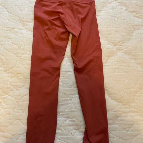 Lululemon 25” WUNDER UNDER HIGH RISE - Picture 6 of 6